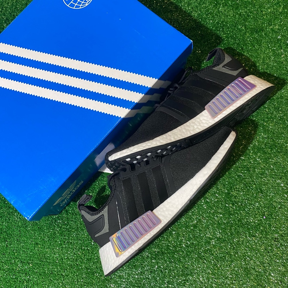 Adidas NMD R1 Black Irescent - Size 11W/9.5M (FAST SHIPPING) BRAND NEW - GY8537